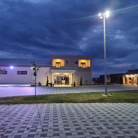 Diamond Hotel นิน ภายนอก รูปภาพ