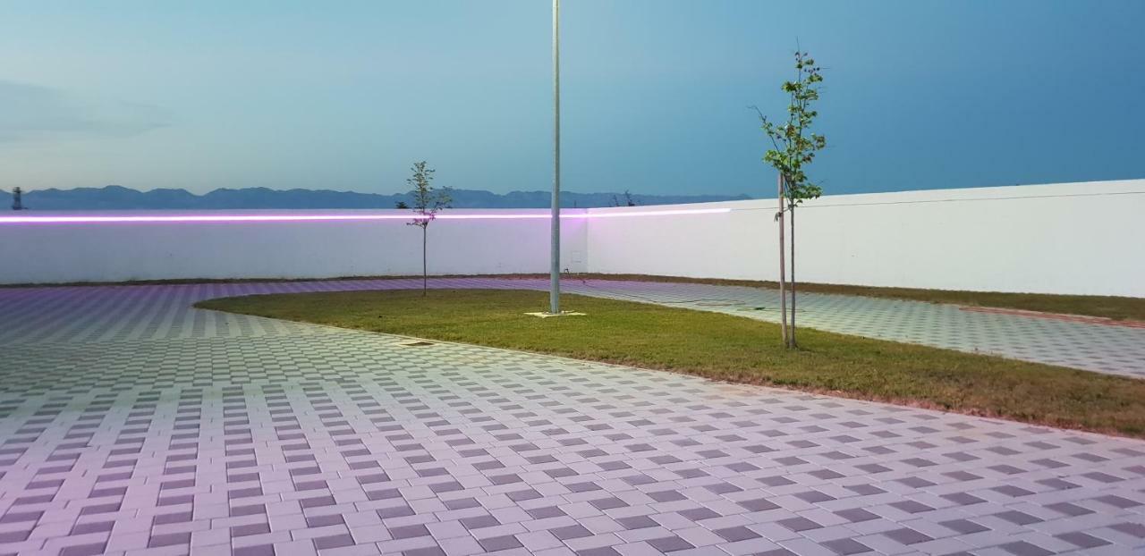 Diamond Hotel นิน ภายนอก รูปภาพ