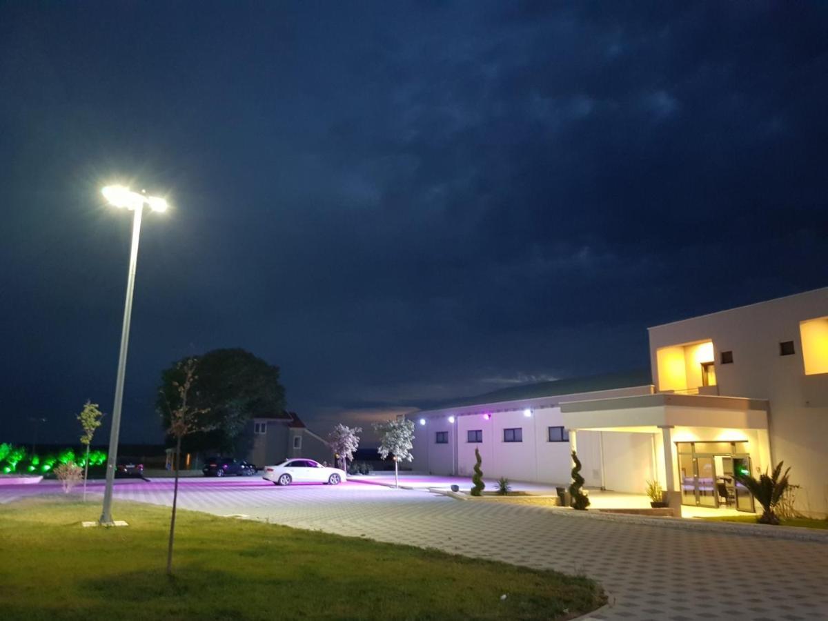 Diamond Hotel นิน ภายนอก รูปภาพ
